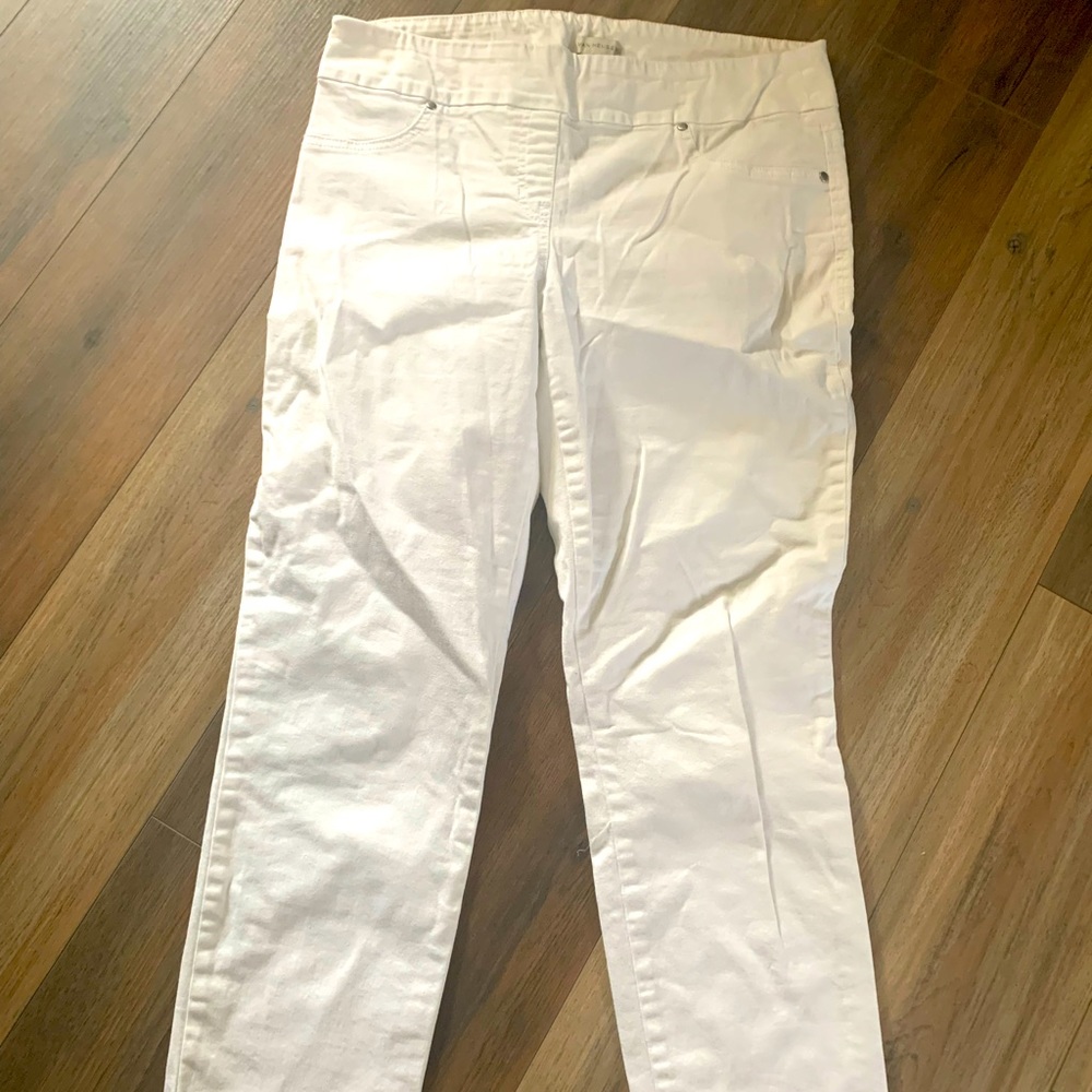 Van Heusen White Ankle Pants 10 Summer